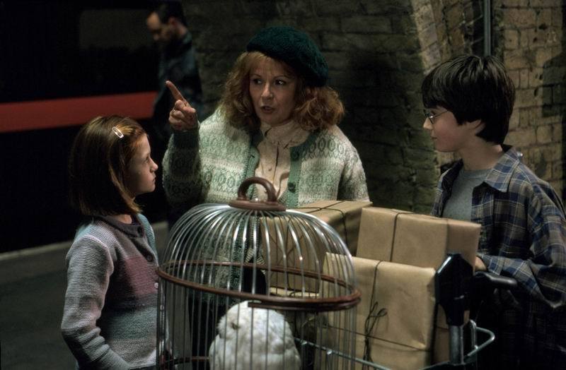 Ginny,Harry and Molly Weasley - <a href=